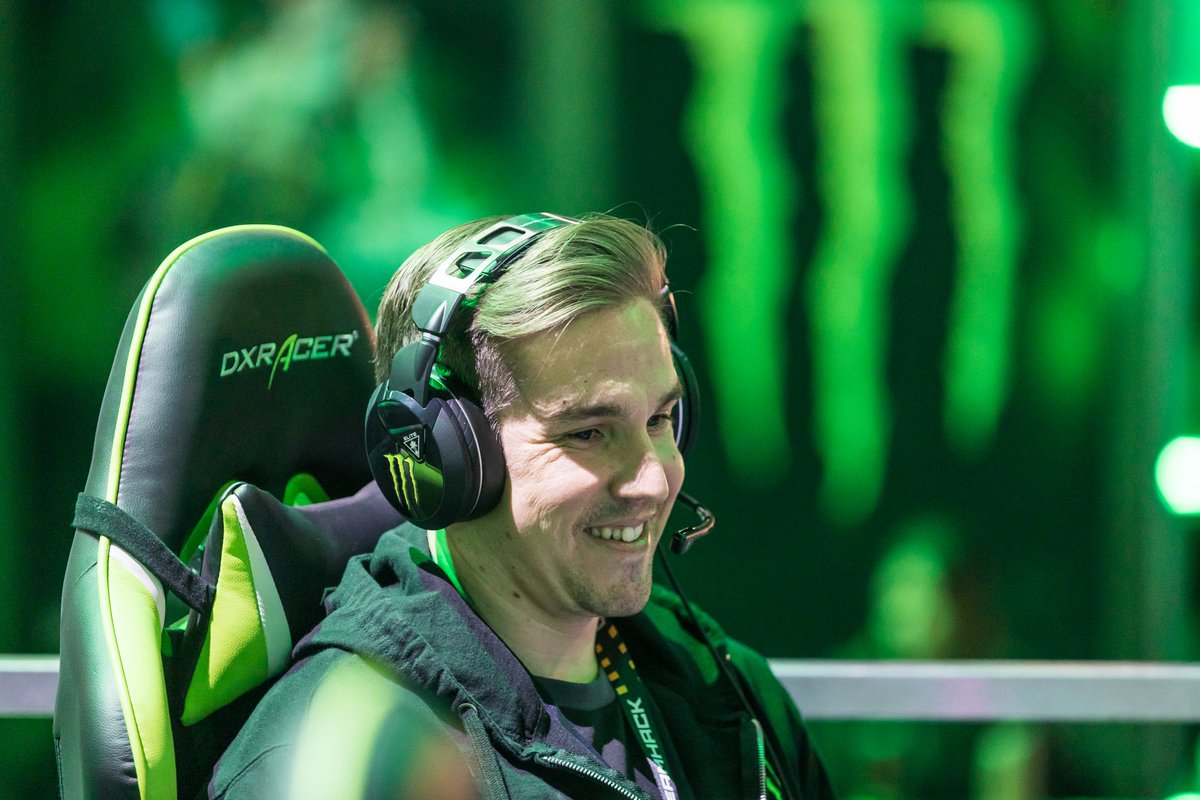 From MLG Dallas 2010 to <a href="/DreamHack/">DreamHack</a> ATL 2022 &gt; Great to get to work with the homie <a href="/TylerTeeP/">TeeP</a> today..  <a href="/MonsterGaming/">Monster Gaming</a> FAM!