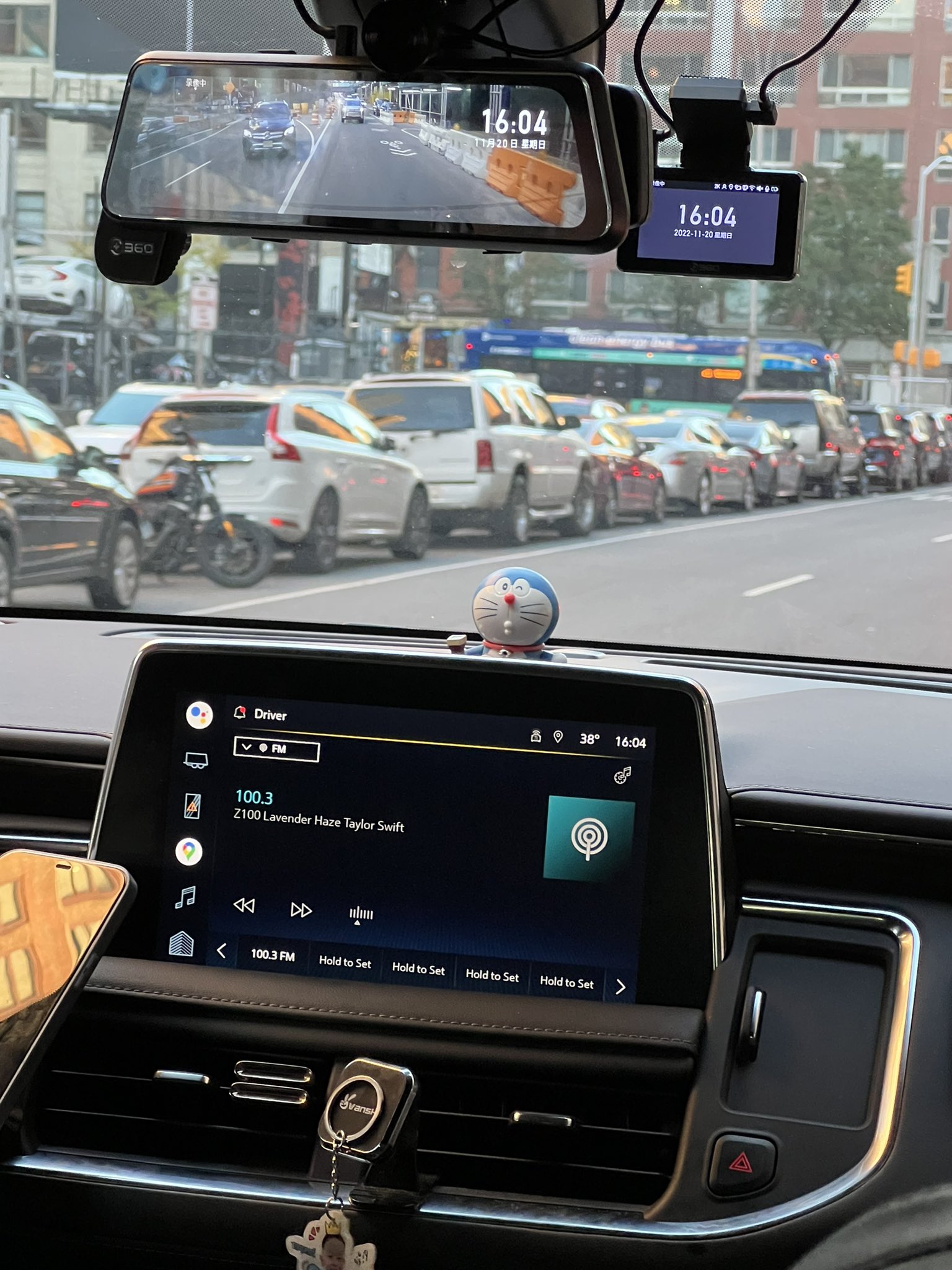 fobm4ster-on-twitter-bro-his-rear-view-mirror-is-a-camera-https