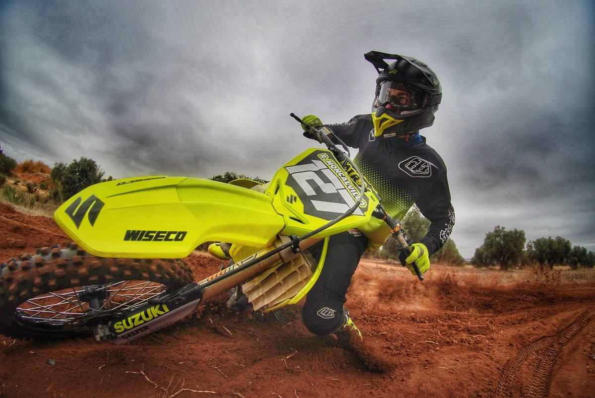 rdodi346's tweet photo. .
.
.
#mx #motocross #suzuki #rm450 #motorsport #racing #motorcycle #sonyalpha #sonyphoto #bealpha @SonyEspana @SonyAlpha https://t.co/gVPMYHw5AR