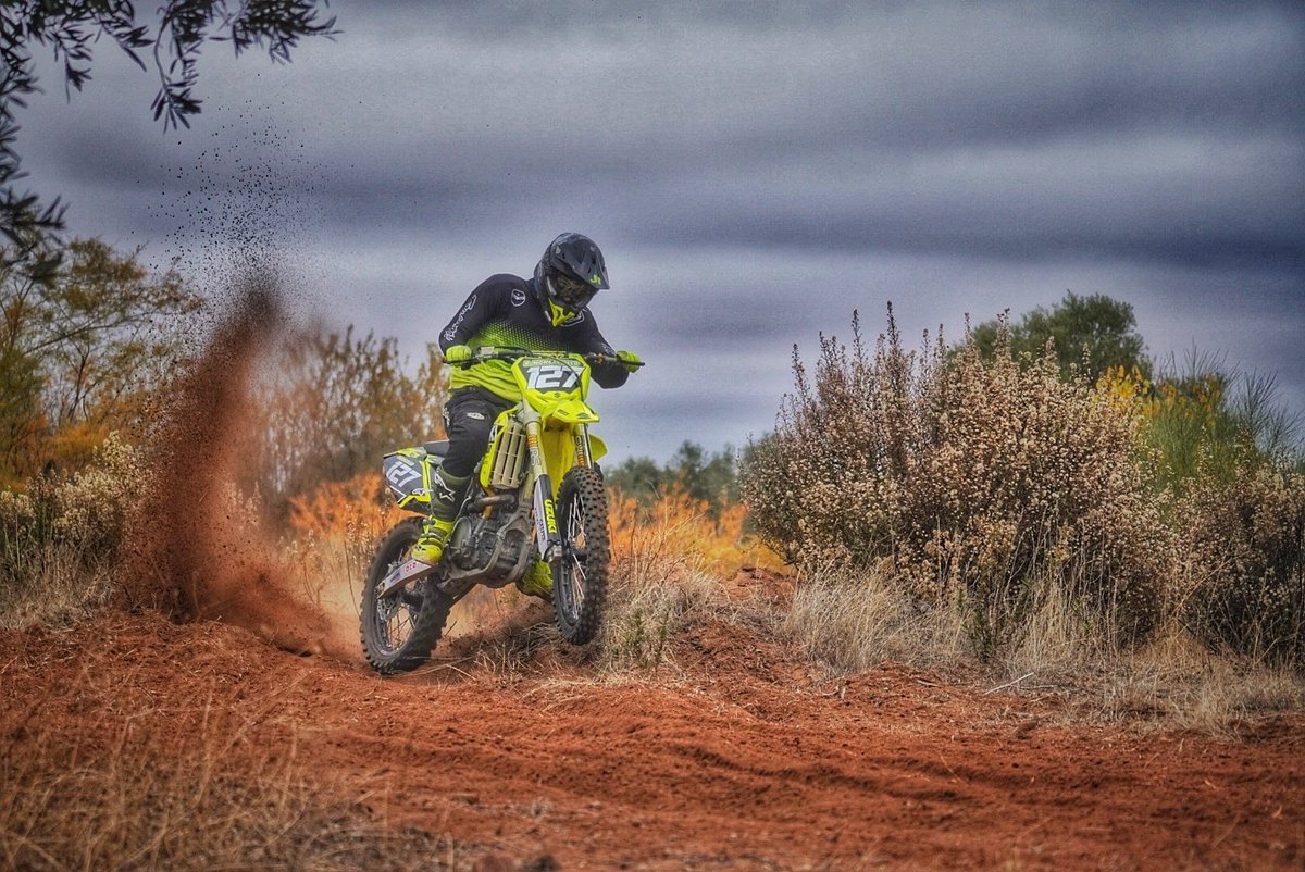 rdodi346's tweet photo. .
.
.
#mx #motocross #suzuki #rm450 #motorsport #racing #motorcycle #sonyalpha #sonyphoto #bealpha @SonyEspana @SonyAlpha https://t.co/gVPMYHw5AR