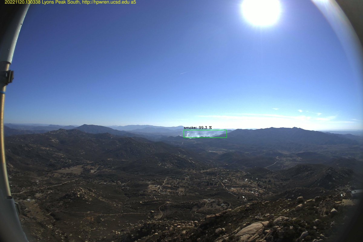 SmokeWildfire's tweet photo. Smoke detected ! Camera: Lyons Peak South, (Camera Lat/Long: 32.70N 116.76W) https://t.co/kbhY3ob0Bn at 2022-11-20 13:03:38 Pacific Time cc @CALFIRESANDIEGO #CAwx #CAfire https://t.co/skkpye1v3K