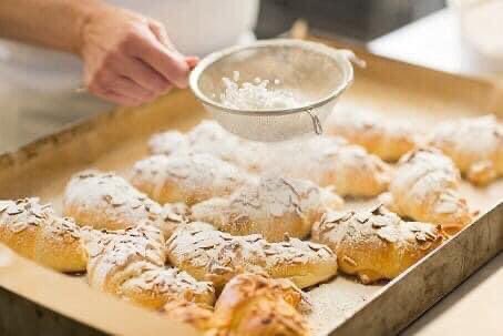 SideOven's tweet image. Looking for a 🎄 gift 🎁 for Mum/Dad/Granny/Gramps/grownup son or daughter?? We have just the thing! 
Breadmaking Courses at the Side Oven!#organicbakery 

#breadmakingcourse #organicbread #christmasgifts 

sideoven.com/product-catego…