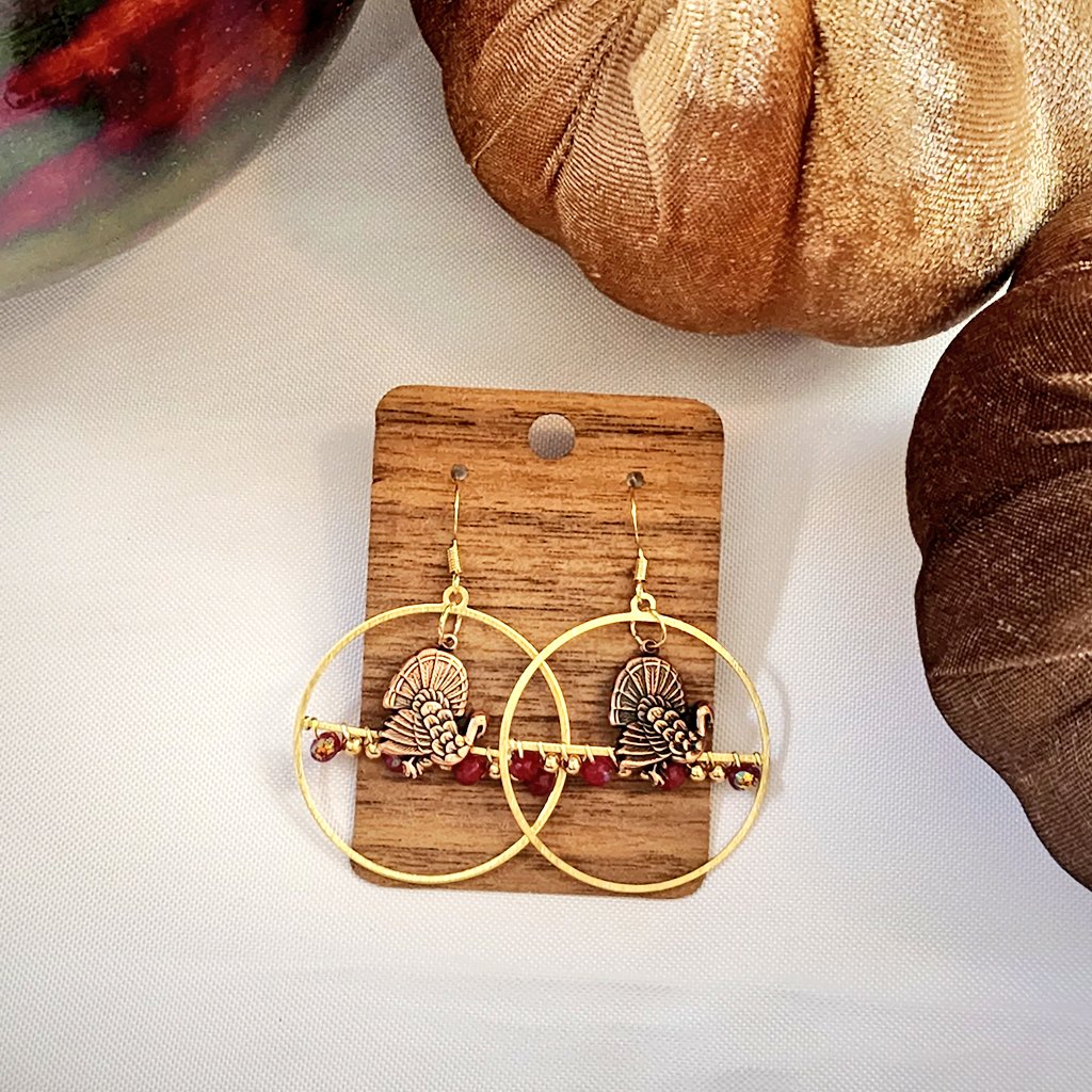 ultradesigns18's tweet image. Thanksgiving earrings - available now 🦃🥧