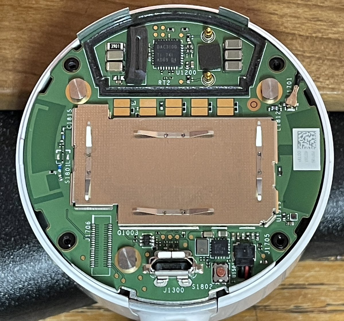 guidryjd's tweet image. Some more pics of the #cloudcam - note I’d have to open that RF shield to get at the fun bits