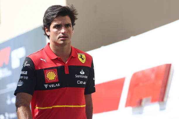 Carlos Sainz last week: "I am a great team player. I will help Charles get P2."

Carlos Sainz today: *follows team orders and doesn't battle with Charles as he comes out of the pits 1 second ahead* 💪

Do you still doubt him?