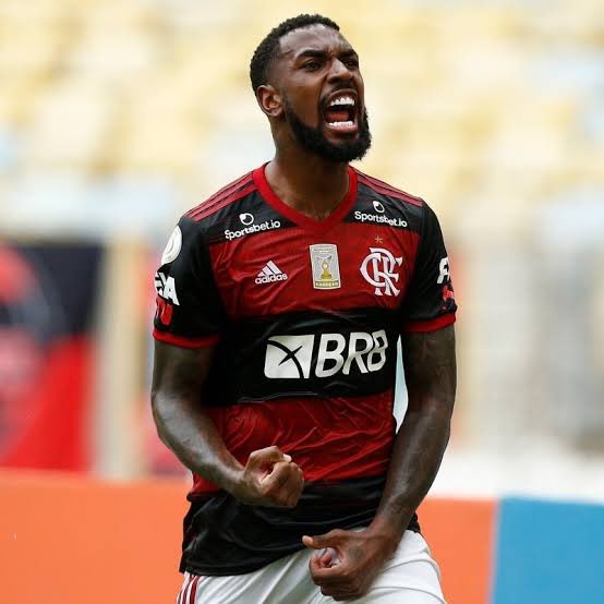 EXCLUSIVO:

#GERSON ESTÁ DE VOLTA AO #FLAMENGO!

APÓS CONTATO COM O EMPRESÁRIO DO VOLANTE #GÉRSON, MARCOS ANTÔNIO, “O MARCÃO”, O MESMO CONFIRMA:

“Julinho, Detalhes do contrato não posso falar, a tendência é que na terça-feira 22/11 eles falem, mas o “Coringa VOLTOU”!

#rubronews