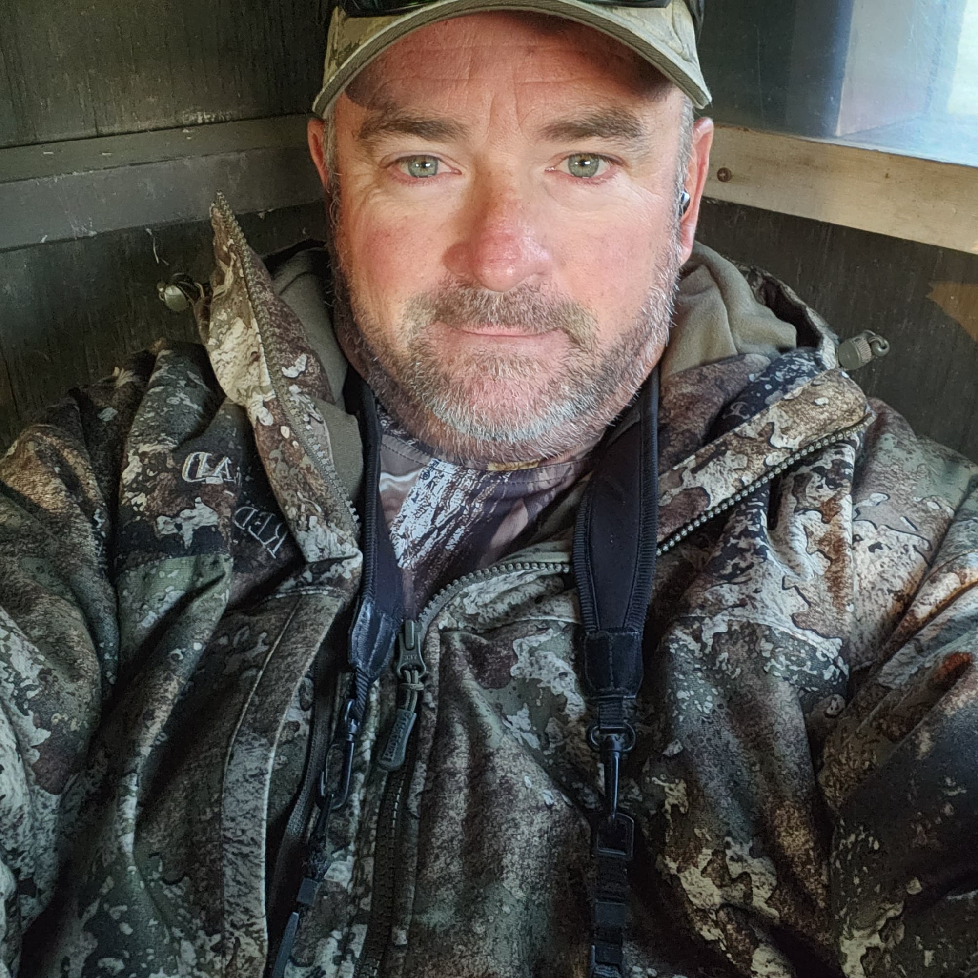 justine-on-twitter-which-way-to-the-deer-stand-https-t-co