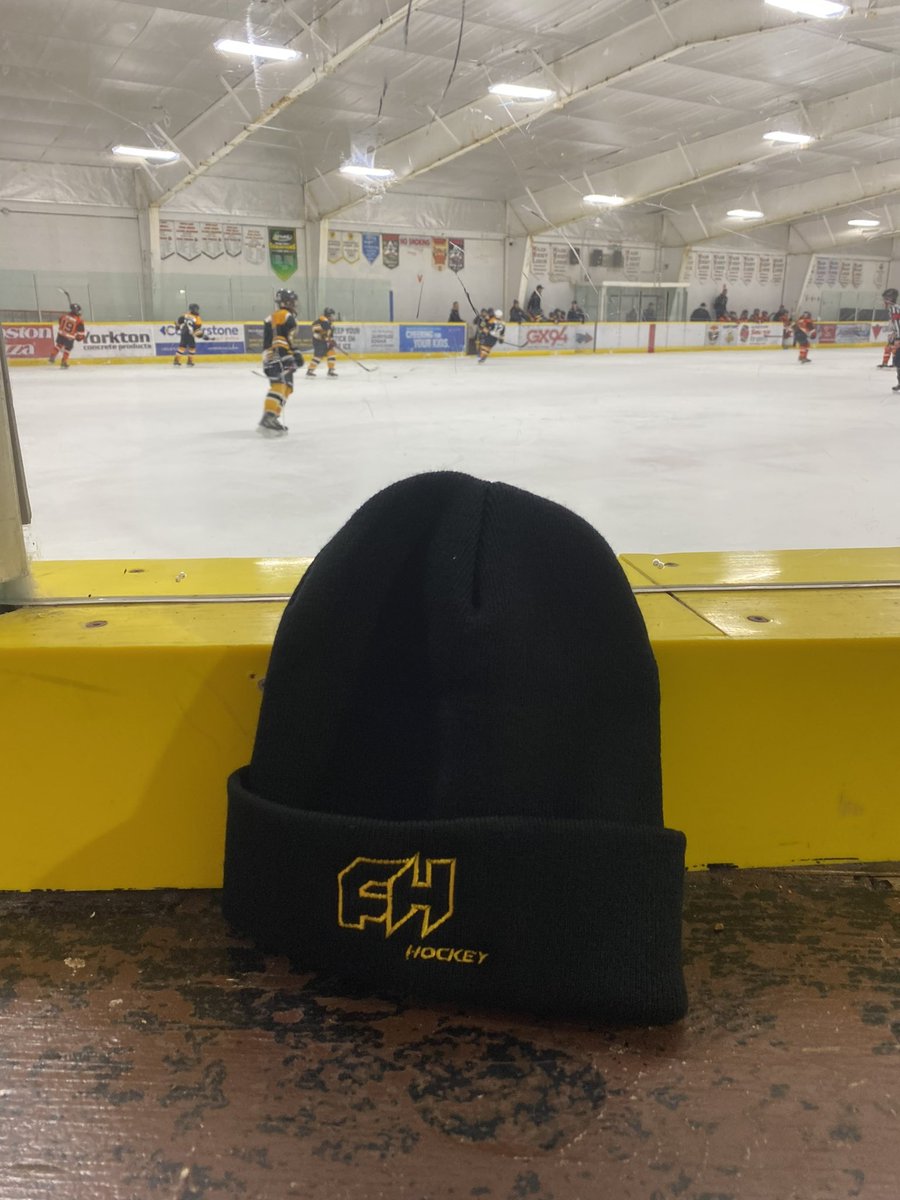 FastHandsFH's tweet image. Toques pair well with a cold day at the rink!!! #Toques #StockingCap #FastHands #StayFast #DMusToday