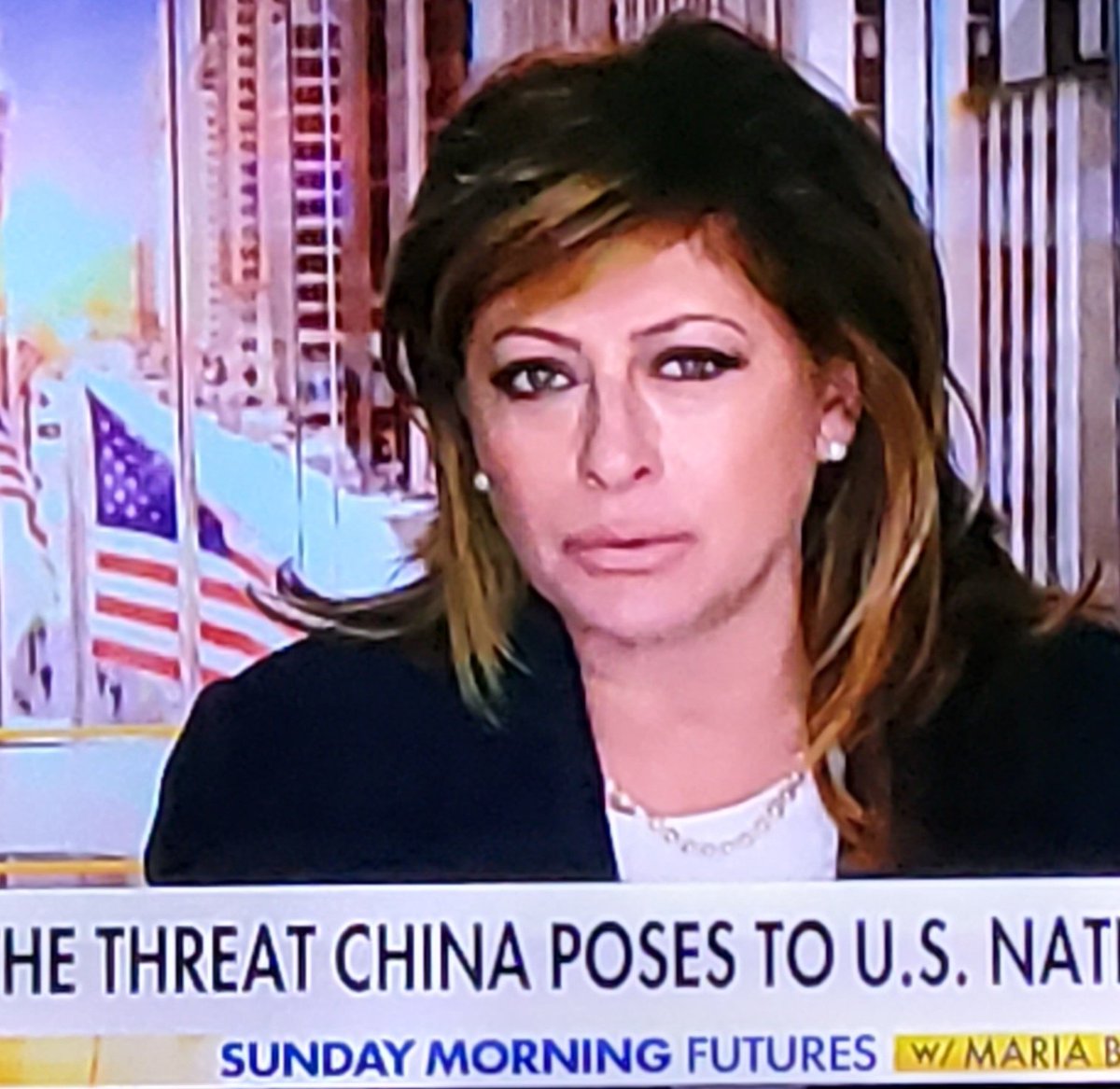 AnnaWaul's tweet photo. I have similar hair as these ladies, so I'm not poking fun of them, it's difficult hair, however I'm sure they have more money than me and can find a good #hairsstylist. Also, #hotrollers. #hairstyles #MarthaBlackburn #mariabartiromo #FoxNews https://t.co/BqIQybZRm7