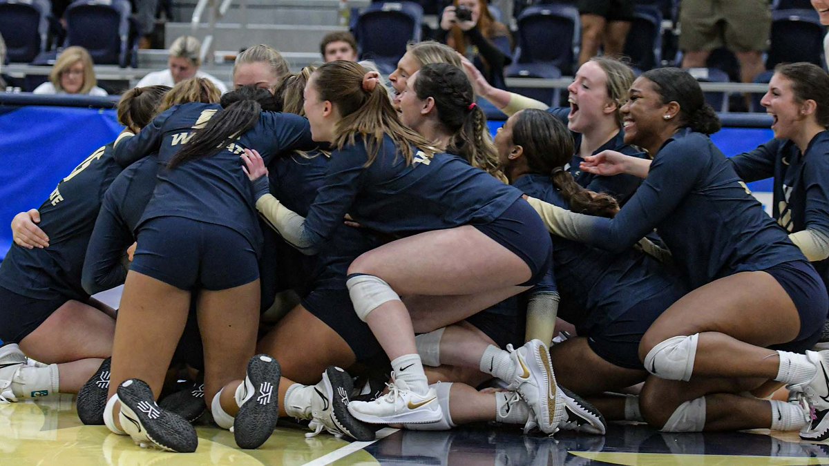 WU_Bulldogs's tweet photo. 🏆REGION CHAMPS🏆

BULLDOGS ARE HEADING TO SEATTLE!!

#OneDog | @WingateVB https://t.co/yFL4IPWES6