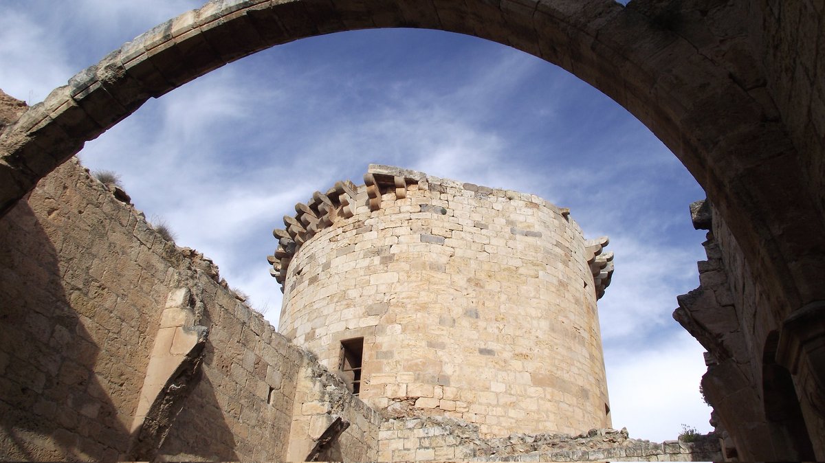 joreate's tweet photo. MESONES DE ISUELA.
Vista interior de su magnífico castillo.

https://t.co/RXCVsDiDEX https://t.co/ZWzQKnvzhH