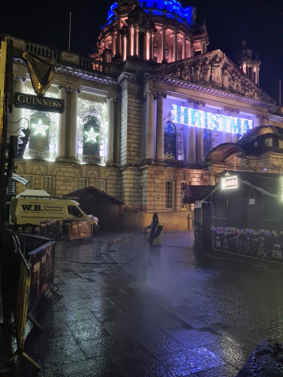 WBClean's tweet photo. First clean today of the Belfast continental market 2022 #belfastcontinentalmarket #powerwashing #steamcleaning https://t.co/9xb7S4FwYf
