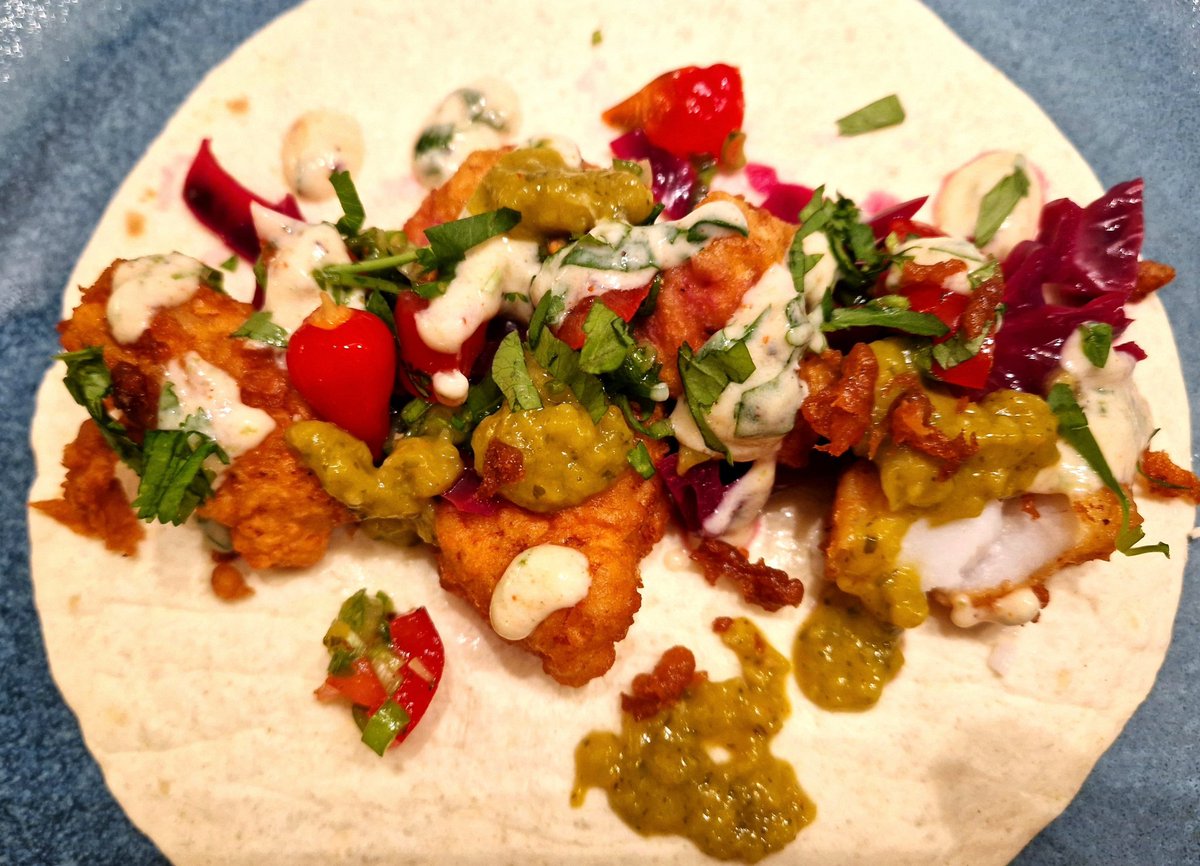 ChemEpi's tweet image. Fish Tacos, pickled red cabbage, lime chili yoghurt, tomato and avocado salsa (lead author my son) #cookingwithfamily #chemistswhocook