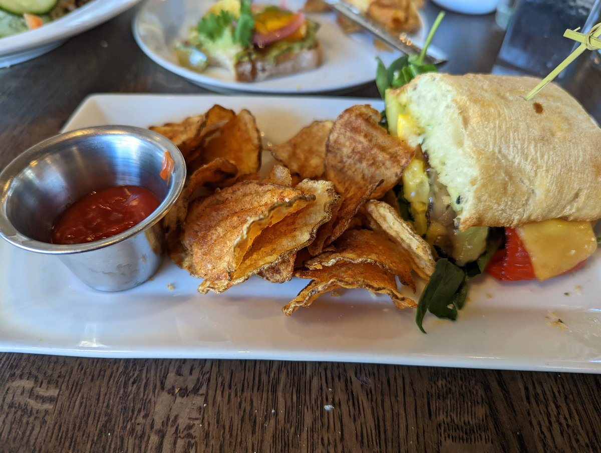 vegan 4 animals.🌱🐈🐕🐷🐄🐘❤️🇺🇸🇮🇳 tweet media