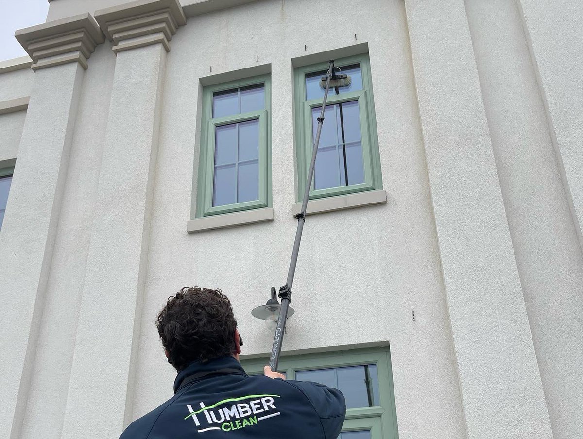 Builders clean carried out on this stunning new property and they have also joined our regular window cleaning round!