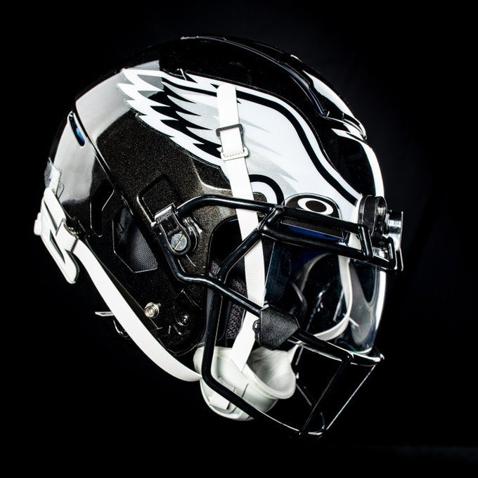 NEXT WEEK. Sunday Night Football at the Linc. Debut of the ALL black uniforms. Aaron Rodgers in town.

LFG 🦅🦅🦅