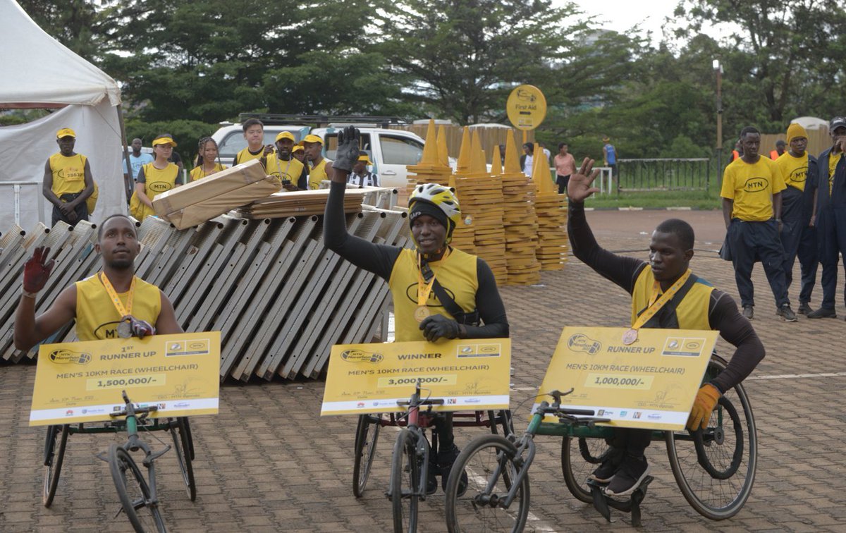 ChimpReports's tweet photo. Winners of 17th edition of the #MTNMarathon2022 that concluded yesterday, Sunday 20th November 2022 at the Kololo grounds received cheques from the @mtnug CEO @sylmulinge.
#ChimpReportsNews @mtnug #RunForBabies
https://t.co/gpD2ZpnhaC https://t.co/eIU2c0MTZl