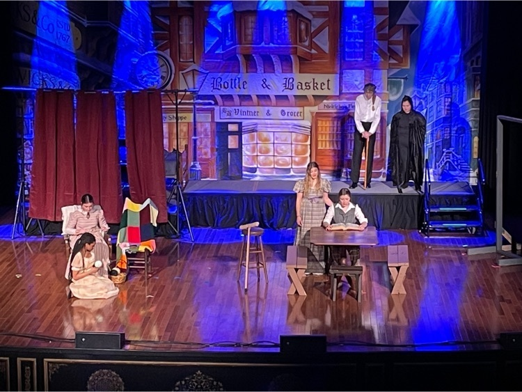 HowlandHS's tweet photo. An incredible presentation of "A Christmas Carol " by @howlandhs drama club at beautiful historic Robins Theater!  Bravo! https://t.co/8u45mrLBOa