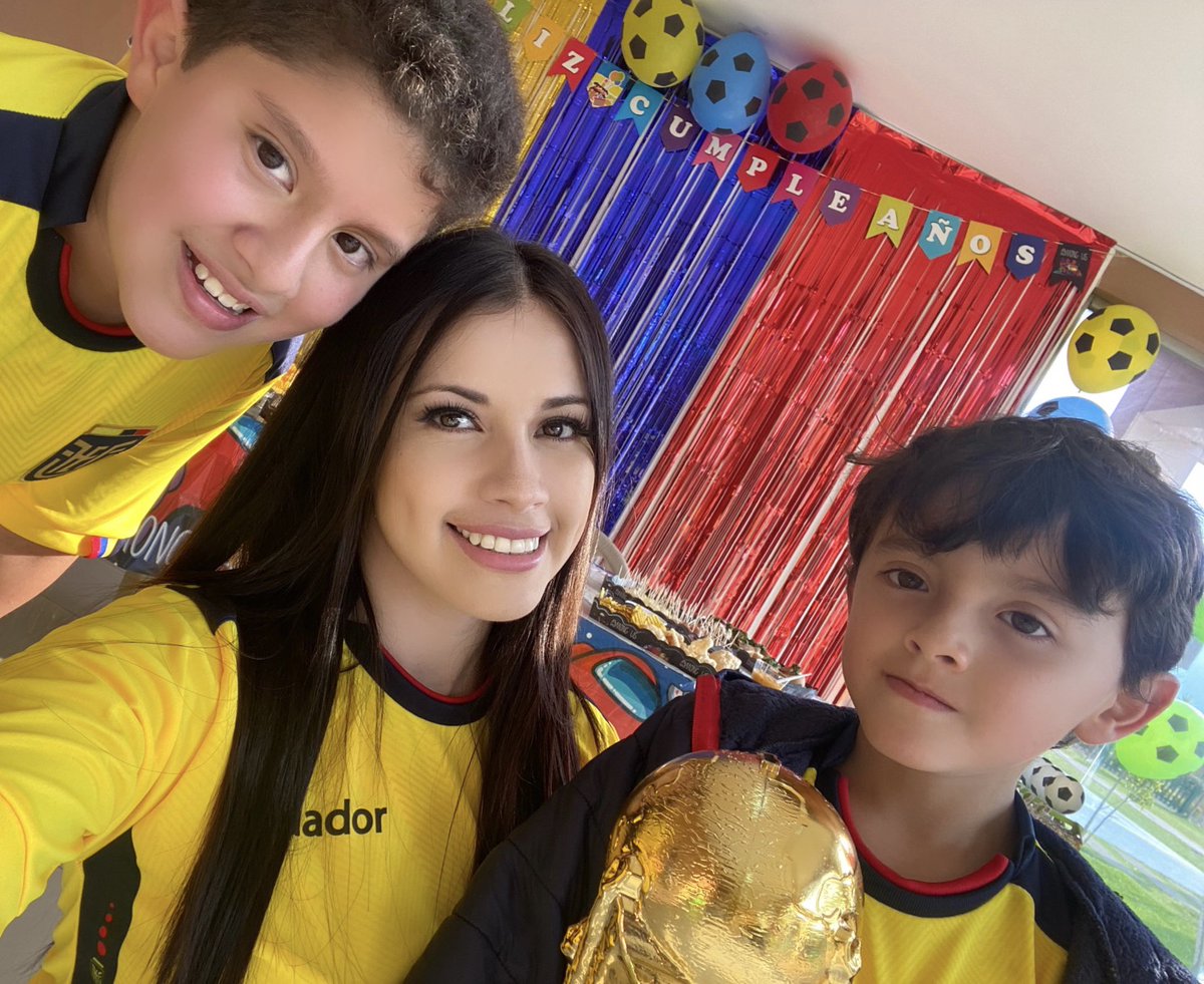 Mi mejor equipo 🥰😍🇪🇨⚽️
#EcuadorvsQatar