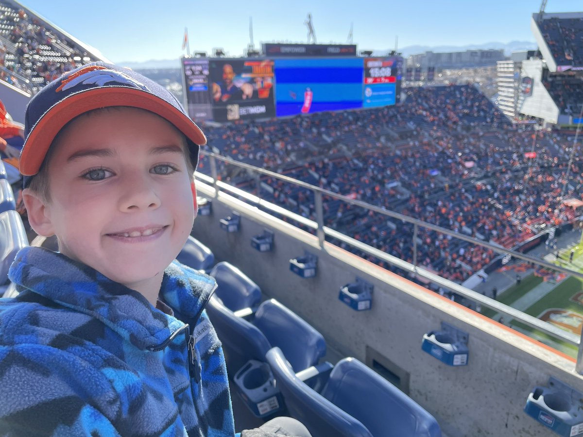 McManCSU's tweet photo. @Broncos first game! 537/2/6 Lucas!! https://t.co/c7xAOTh5Bk