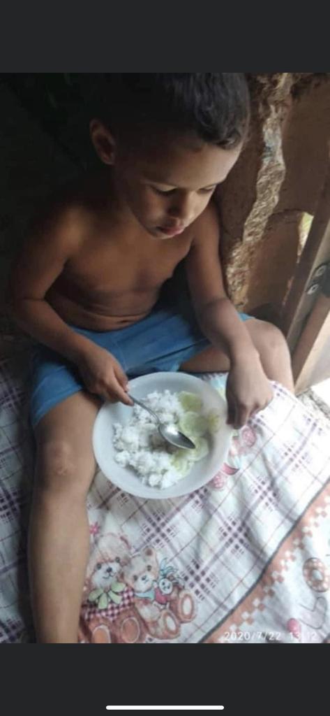 kicolegon's tweet photo. @UEenCuba EL TOTALITARIO @PartidoPCC DE LA ISLA DE #Cuba IGNORA LA CONVENCIÓN SOBRE LOS DERECHOS DEL NIÑO Y POR CONSIGUIENTE VIOLA DIARIAMENTE LOS DDHH. USTEDES DEBEN SABERLO MUY BIEN, AL MENOS. https://t.co/m9XG0bi6RN