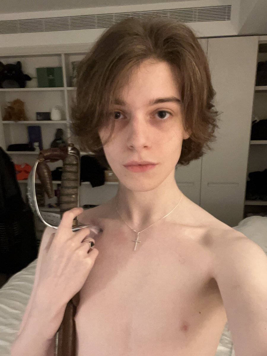 Sword boy selfies from the other night #femboy #twink