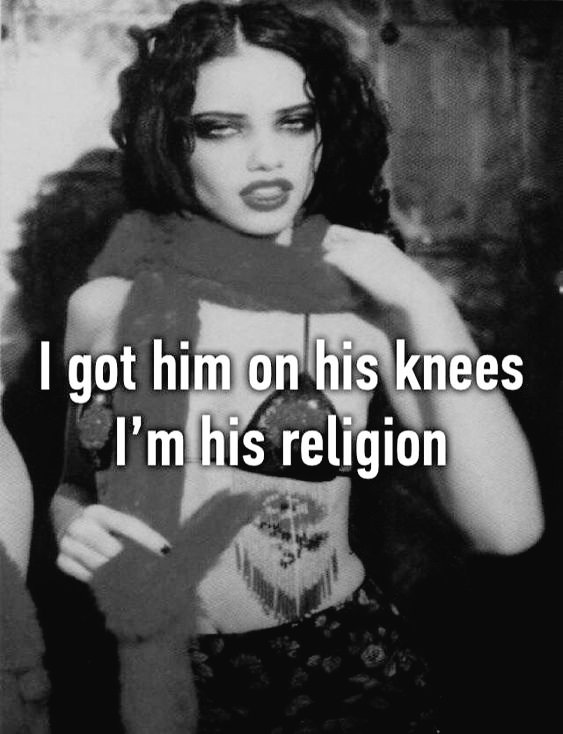 ZoeEHiddleston's tweet photo. #submitsunday
#femalesuperiority
#WomenOnTop
#IamWoman
#GoodBoy
#KnowYourPlace
#KnowYourRole
#FemaleLedRelationship
#Gynarchy https://t.co/LJm3D8QWps