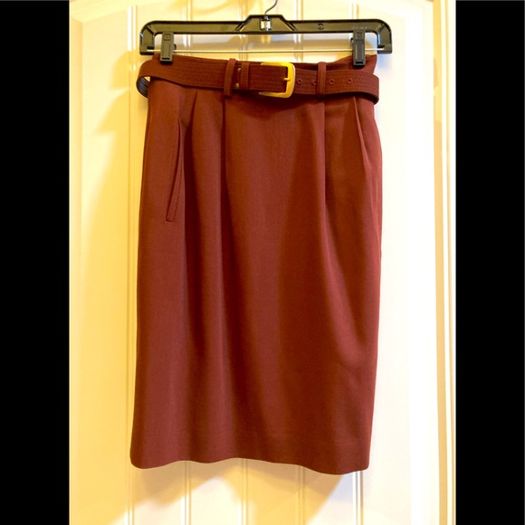 jakhot10's tweet photo. So good I had to share! Check out all the items I'm loving on @Poshmarkapp #poshmark #fashion #style #shopmycloset #raedunn #anneklein: https://t.co/bFuGNQtJ1l https://t.co/QSh0Vt14zp