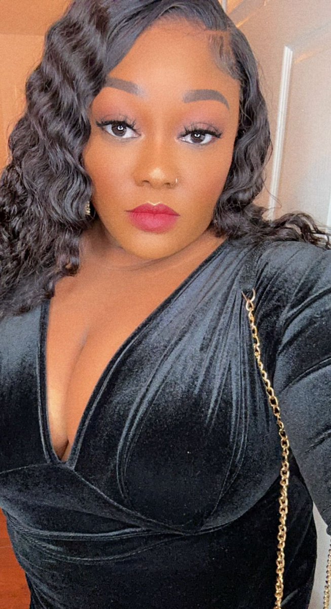 's tweet image. All black 🖤🖤🖤 #30plustwitter #bigfinetwitter