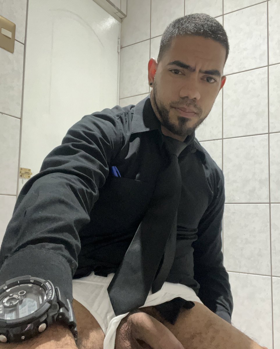 Buen domingo, Necesito ayuda en la oficina 👅 Rt 🔥 <a href="/EncuentroGayMty/">Encuentro🏳️‍🌈GAY🏳️‍⚧️Monterrey</a>