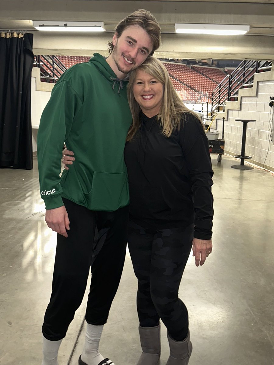 It’s so exciting being in Utah with my favorite hockey player. We LOVE our Grizzlies Captain Connor! <a href="/45CMcDonald/">Connor McDonald</a> 💚🖤