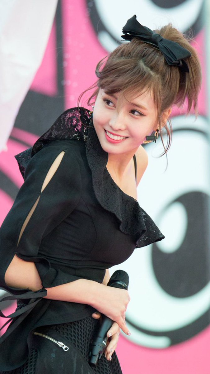 YourDailyTWICE's tweet photo. Your daily dose of TWICE. @JYPETWICE #TwiceADay #Scheduled #TWICE #트와이스 #TWICEPics #Pics https://t.co/QIex1QpEHs