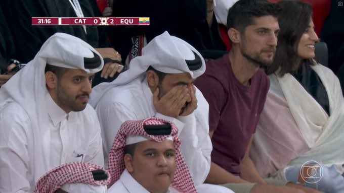 Elperrocholo1's tweet photo. Los de Qatar viendo cómo compraron un mundial para que Ecuador les diera una paliza.
#QatarWorldCup2022 #FIFAWorldCup #ElBancoDeLaTri https://t.co/DwDJ6QncA3