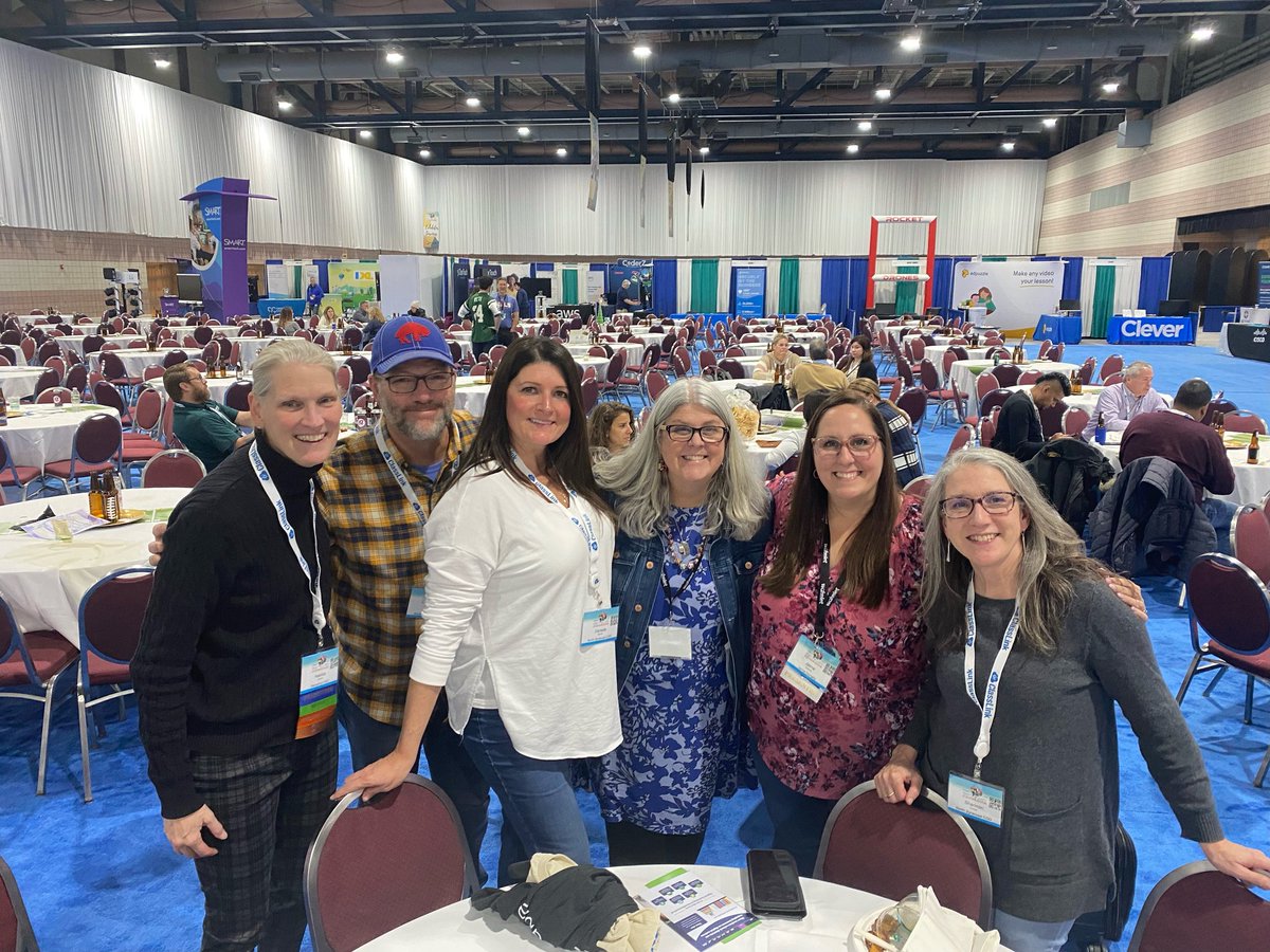 Meeting our digcit fairy godmother at #NYSCATE22 <a href="/dbarrett777/">Danielle Barrett</a> <a href="/mbfxc/">lmk</a> @jaimeconally <a href="/ChrisManke18/">Chris Manke</a> This is why we need to meet face to face!