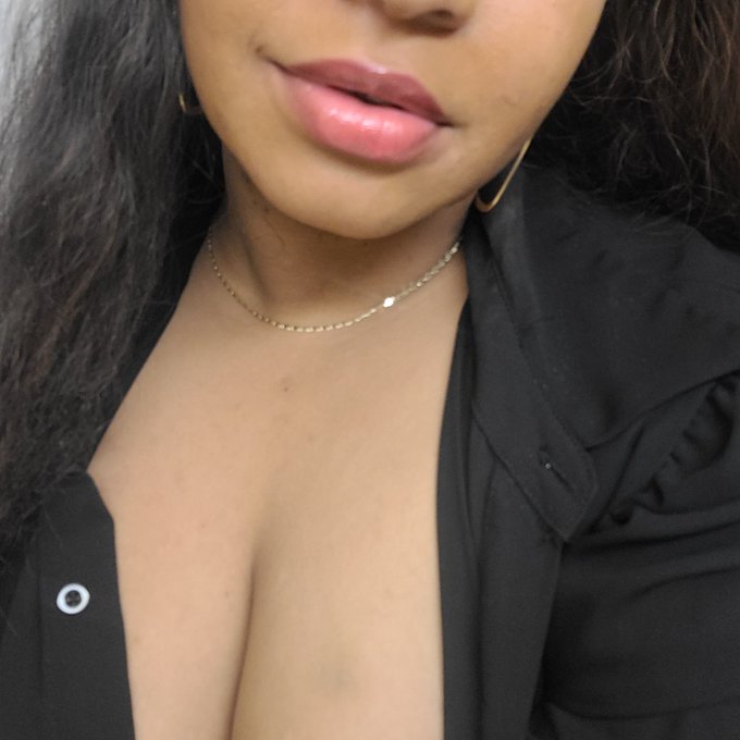 Tips for tits 🤣😜 But seriously Cashapp $ericabannon Venmo ericabannon  #lasvegas #sugar #goodtimes #touring<a href="/tag/sanfrancisco"class="tags"><span>#sanfrancisco</span></a><a href="/tag/losangeles"class="tags"><span>#losangeles</span></a><a href="/tag/goodtimes"class="tags"><span>#goodtimes</span></a><a href="/tag/lasvegas"class="tags"><span>#lasvegas</span></a>