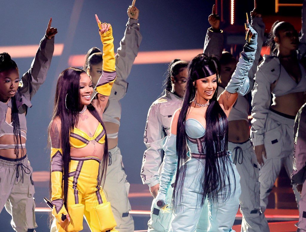 BuzzingPop's tweet photo. Billboard names GloRilla &amp; Cardi B’s “Tomorrow 2” TV debut as the best performance of the night at the #AMAs: 

“They blew the competition away.” https://t.co/0iNWwYVrUX