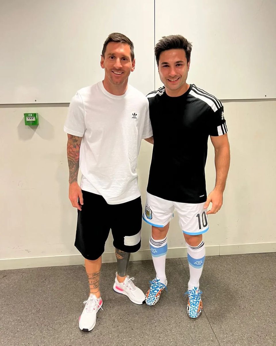 WeAreMessi's tweet photo. ✍️ https://t.co/gUXiTPNT5e