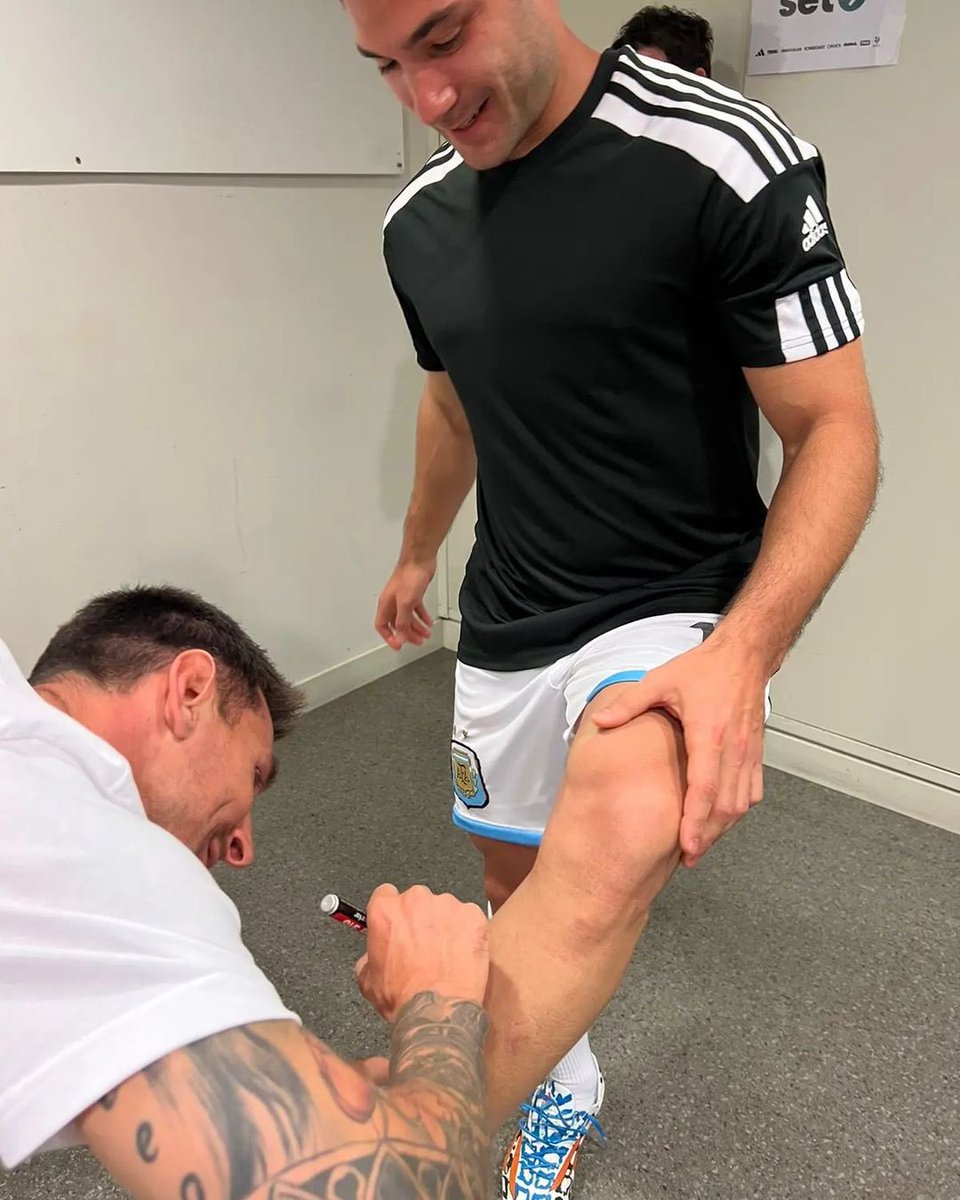 WeAreMessi's tweet photo. ✍️ https://t.co/gUXiTPNT5e