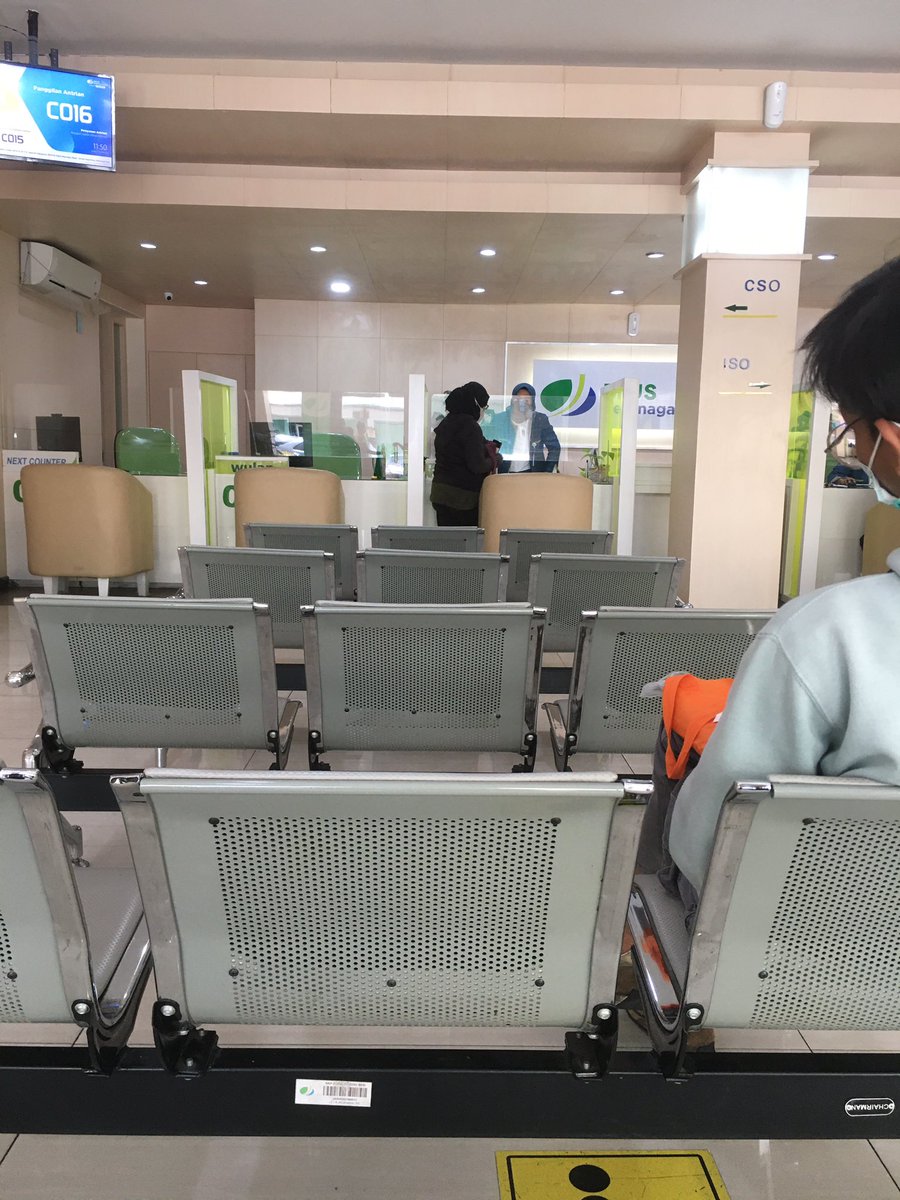 dear <a href="/BPJamsostek/">BPJamsostek</a> saya udah 3x nih dibuat bolak balik. kenapa ngurus hak sendiri aja dipersulit sih???????????!!!!!!