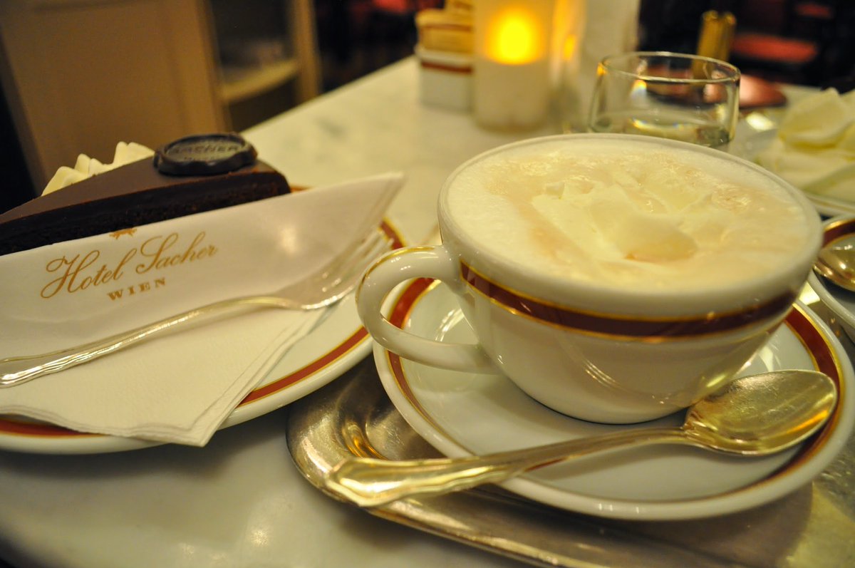 eri2oi's tweet photo. #cafesacher
#sachertorte
#Wien
#erigraphy https://t.co/kPgYVUCN0d