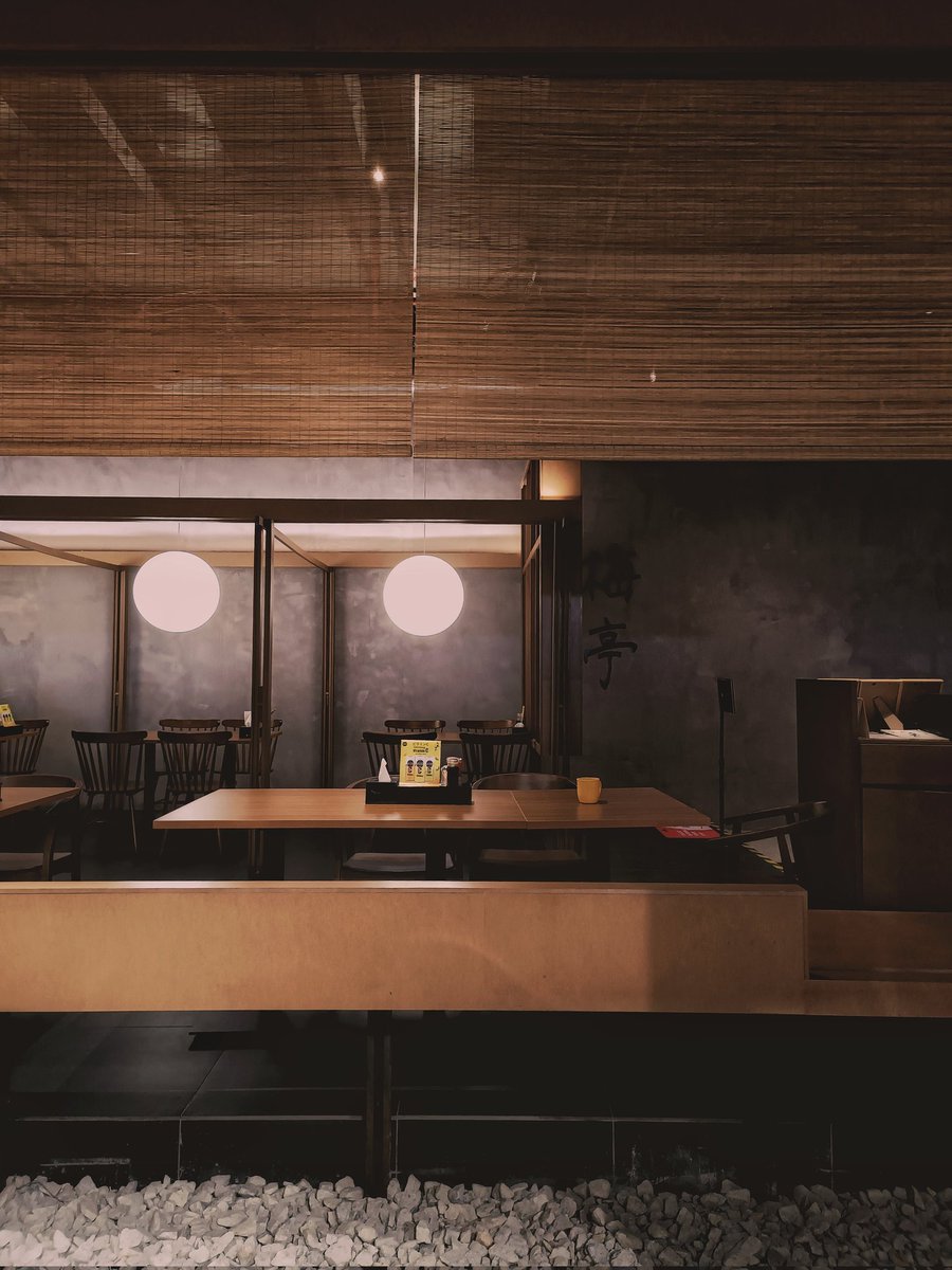 azfa_photog's tweet photo. Japanese restaurant in Bookxcess MyTown
#japanese #japanesedesign #phonephotography #oppo #opporeno7pro #reno7pro #photography #digitalphotography #digitalphotog #city #kualalumpur #kl #KualaLumpurCity #malaysia https://t.co/4bpmicEN3g