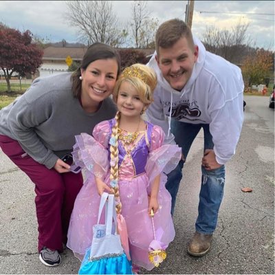 roshurtleff's tweet image. Going to fire it back up after years of inactivity. See what @elonmusk has up his sleeve! #NewProfilePic