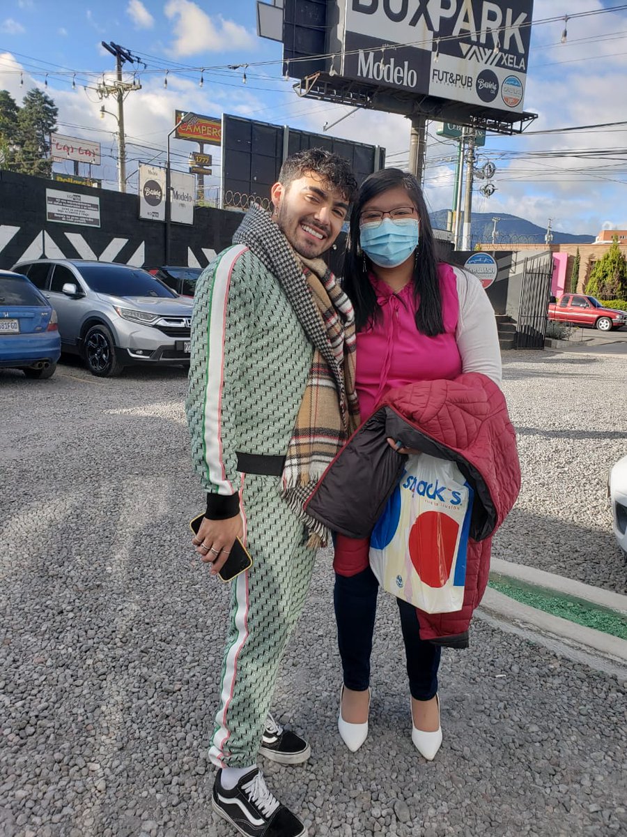 Cumpliendo un sueño mas este 2022. Que alegria conocer a <a href="/_DennisArana/">Dennis Arana</a> una persona que inspira a muchos de nosotros a luchar y trabajar. #Ohana 💚💚
