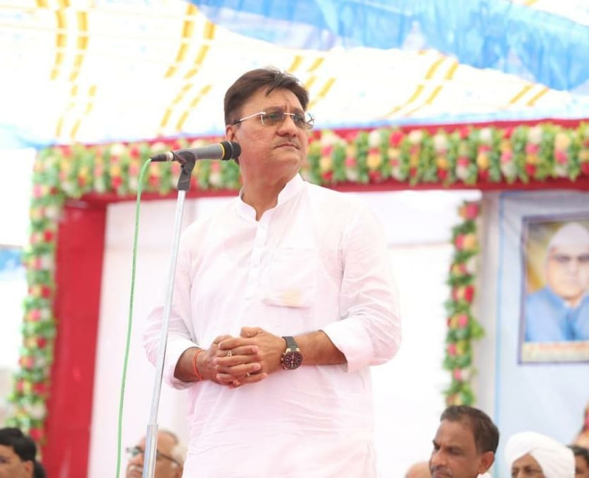 achaudhary4585's tweet photo. ભૂતપૂર્વ નહિ અભૂતપૂર્વ સાહેબ

OUR LEADER VIPUL CHAUDHARY https://t.co/tyL0FptaV2