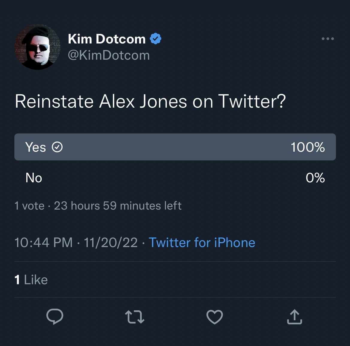 <a href="/KimDotcom/">Kim Dotcom</a> Close the polls 😜
