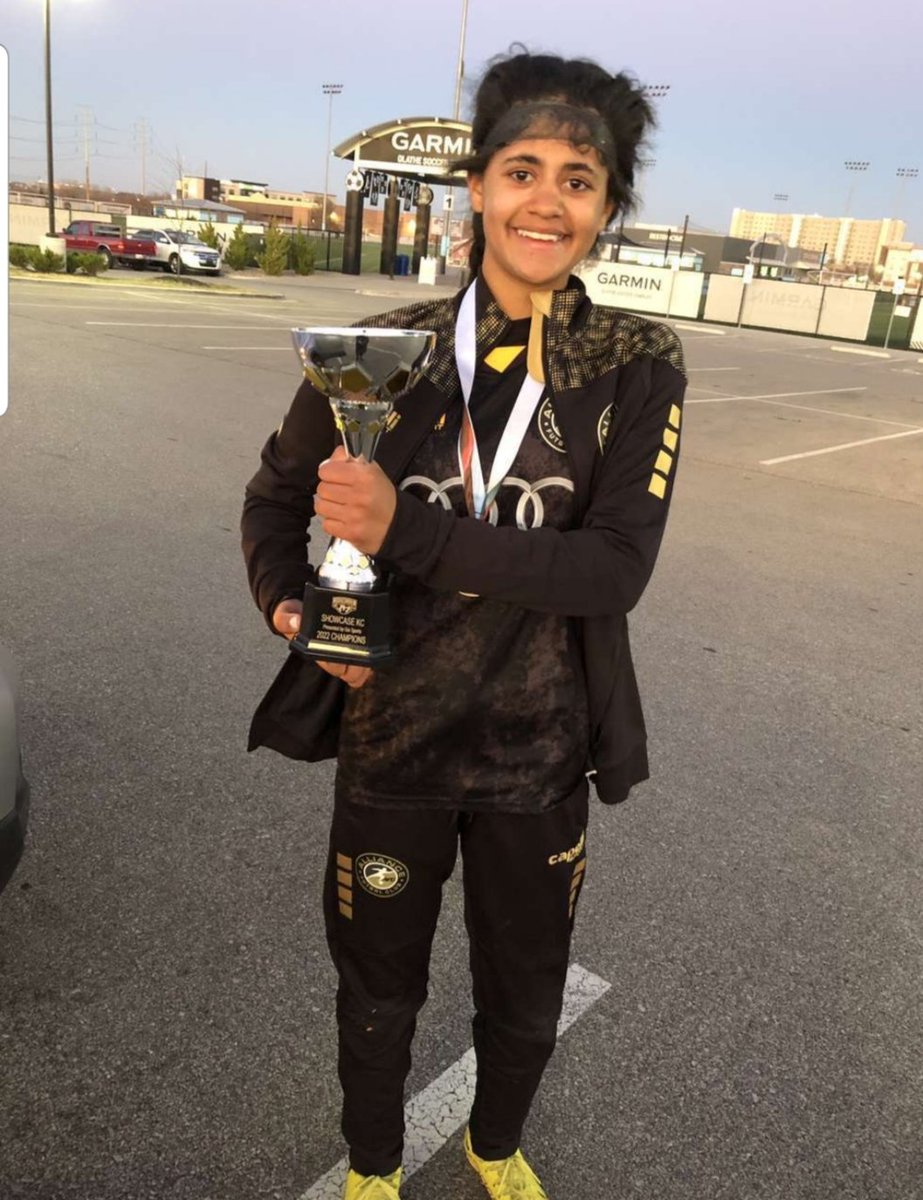 BreannaVerdi's tweet photo. Worked hard with my team to bring home the trophy. Showcase KC Tourni was a good weekend of competition and soccer.
#defenderswhoscore
#therealfutbol https://t.co/1bLyzeyR6j