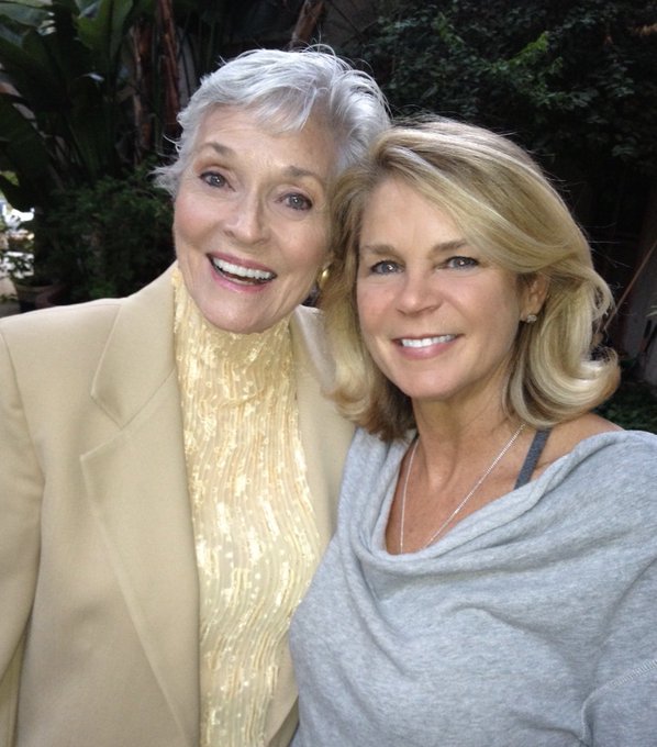 Had the opportunity to work with ⁦@LeeMeriwether⁩ on the film Love &amp; Debt in 2019 #starstruck https://t<a class="tags" target="_blank" title="On Twitter" href="/?out=eyJ0eXAiOiJKV1QiLCJhbGciOiJIUzUxMiJ9.eyJpYXQiOjE3MjI4NDQ3NjEsImlzcyI6InR3cG9ybnN0YXJzLmNvbSIsIm5iZiI6MTcyMjg0NDc2MSwiZXhwIjoxNzU0MzgwNzYxLCJyZWRpcmVjdF91cmwiOiJodHRwczovL3R3aXR0ZXIuY29tL0xlZU1lcml3ZXRoZXIifQ.DcPIEMZopQIyAHWT--sEPpGRBcXgzUofyulMH4aamIq2zk1zw8SKQPwgbWHygYVhR4mfvMkqYjvNZWS-VKknQg">@LeeMeriwether</a><a href="/tag/starstruck"class="tags"><span>#starstruck</span></a>