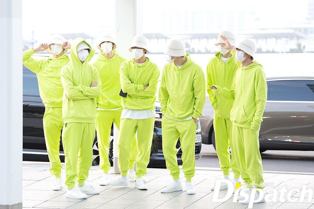 woaahdaebak's tweet photo. now let's talk about "the cutest airport outfits", its definitely 7dream https://t.co/423NYKJD4H