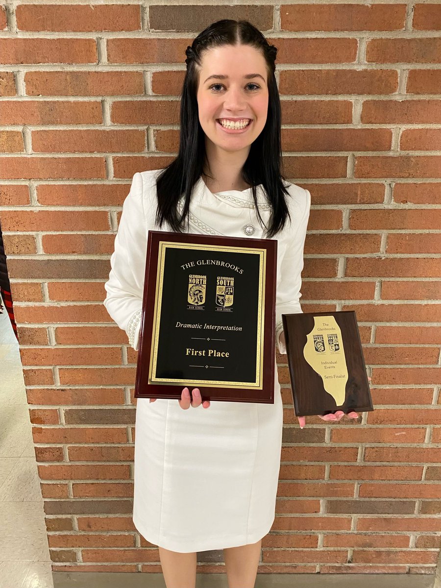 EVHSSpeech's tweet photo. CAILIN MAYOTTE 1ST PLACE AT GLENBROOKS!!!!! 🎉🎉🎊🎊🥳🥳🥳😍😍😍 https://t.co/S0a62H3FBC