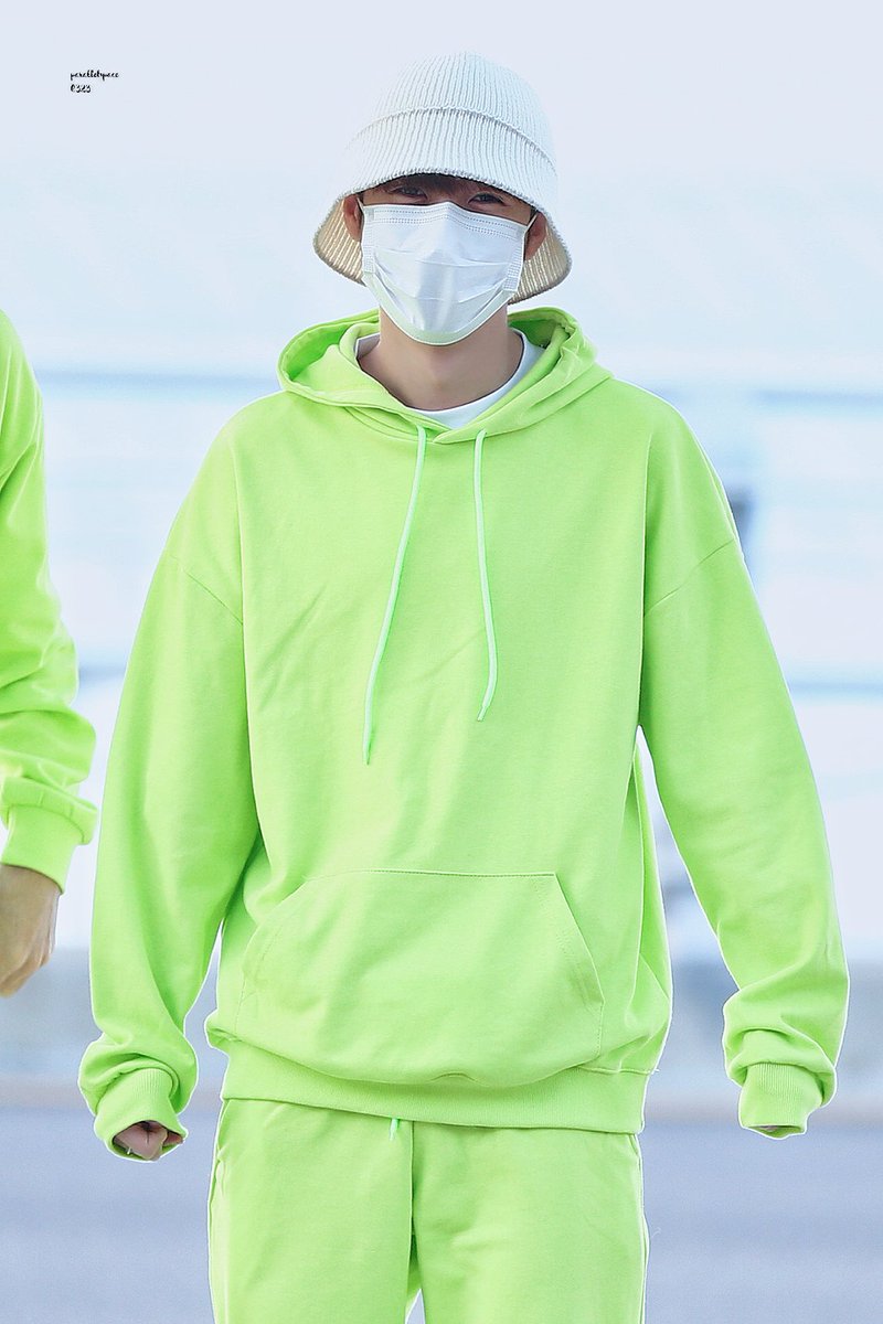 pasp0323's tweet photo. 221121 인천출발 HD
귀요밍💚💚💚💚

#NCT_DREAM #RENJUN #런쥔 https://t.co/LLa6oDhlZF
